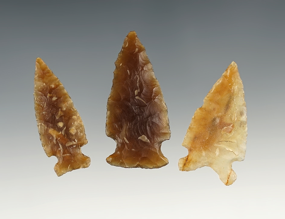 Set of 3 North Dakota points in excellent condition.  The largest is 1 5/8".