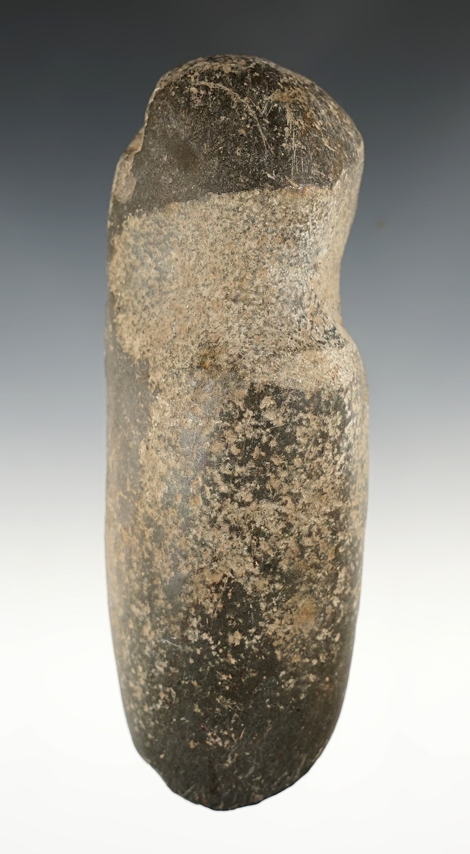 Uniquely styled 5 1/16" long 3/4 Grooved Axe in good condition.