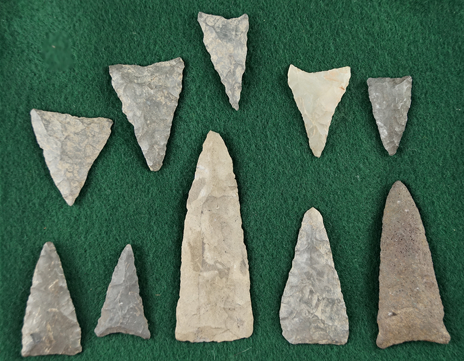 Set of 10 Triangle points in nice condition, found in Otsego County NY. Largest is 2 5/8".