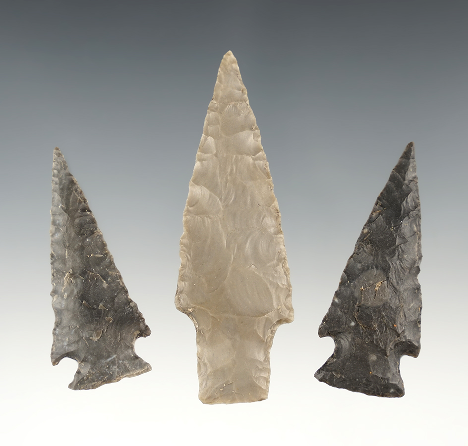 Set of 3 well made Texas points. The largest is 3 1/8".