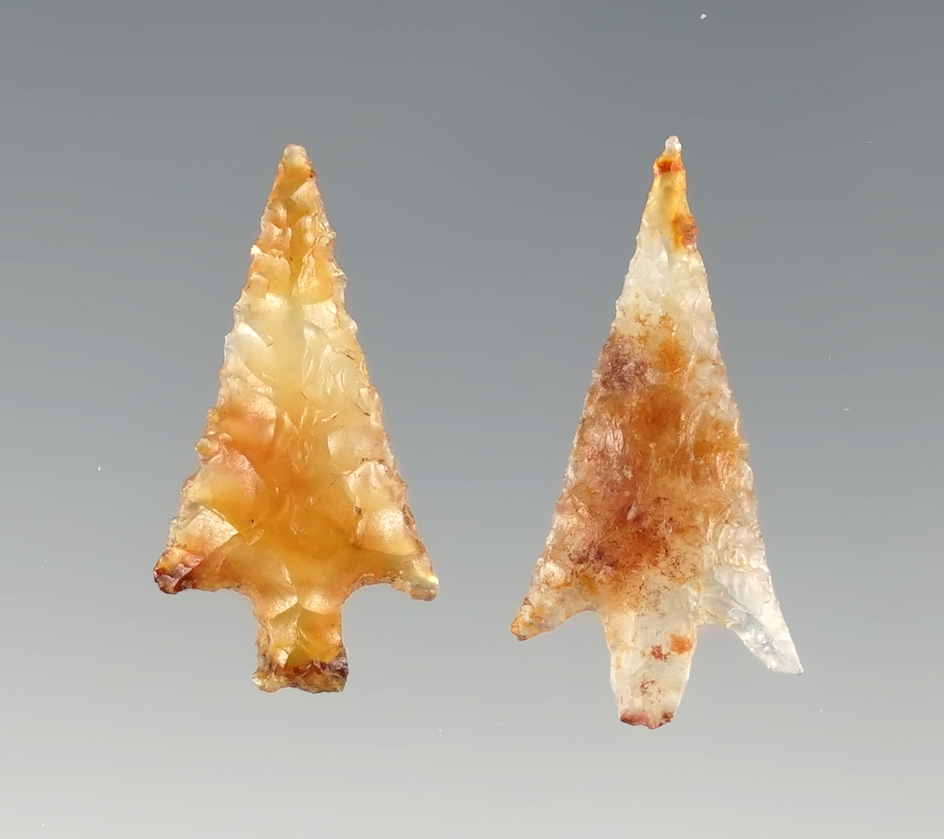 Pair of well made Columbia River Gem Points. The largest is 15/16".