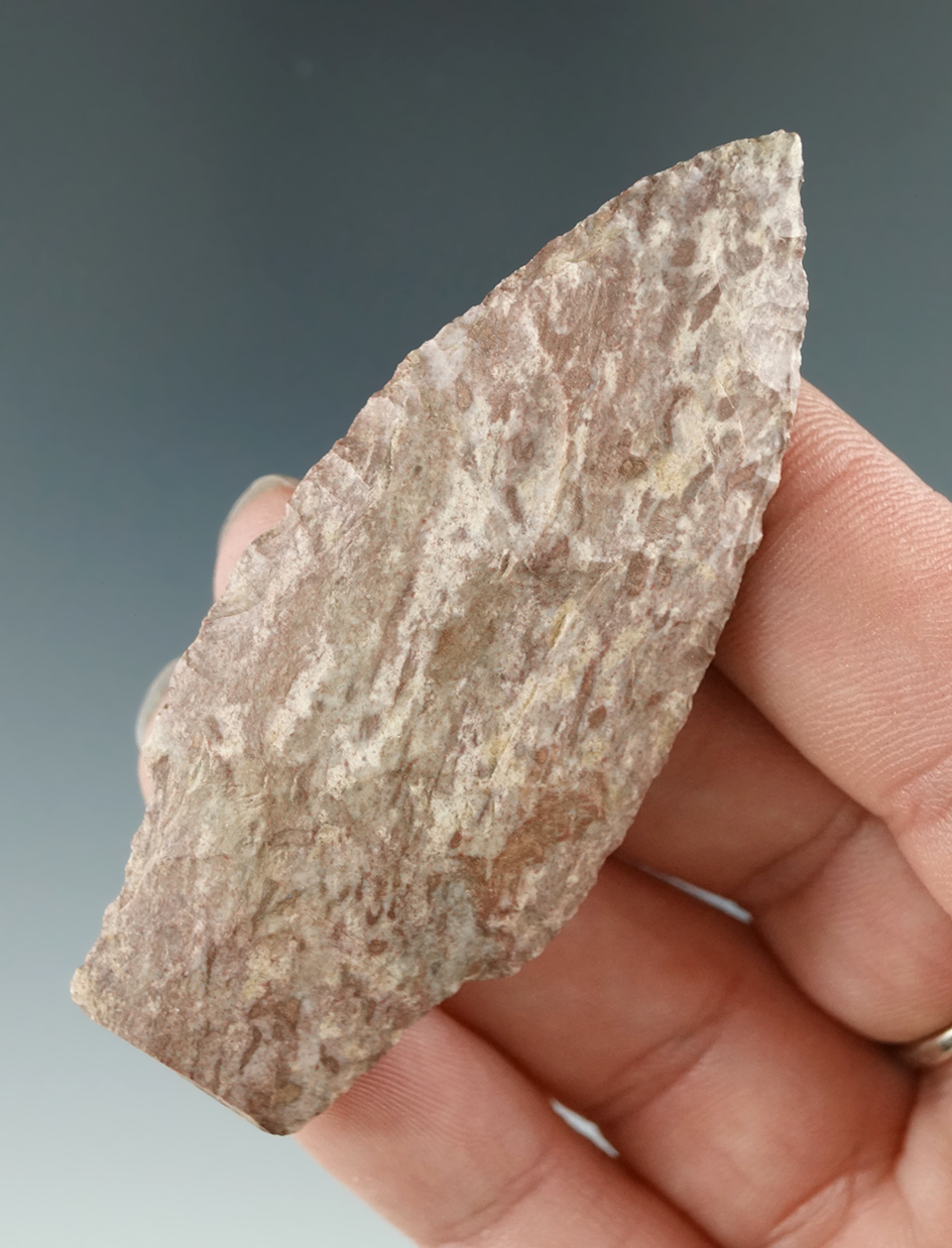 2 11/16" Stemmed Lanceolate made from attractive material found in Michigan.