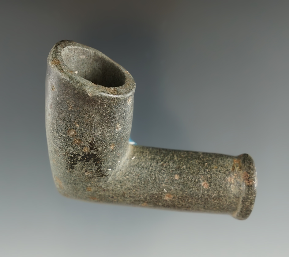 2 3/4" steatite pipe found in Ohio in excellent condition. Comes with a Bennett COA.