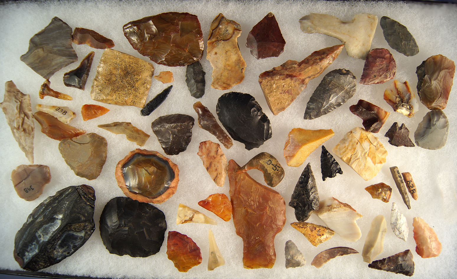 Large group of assorted Columbia River basin Knives, blanks, scrapers, arrowheads,