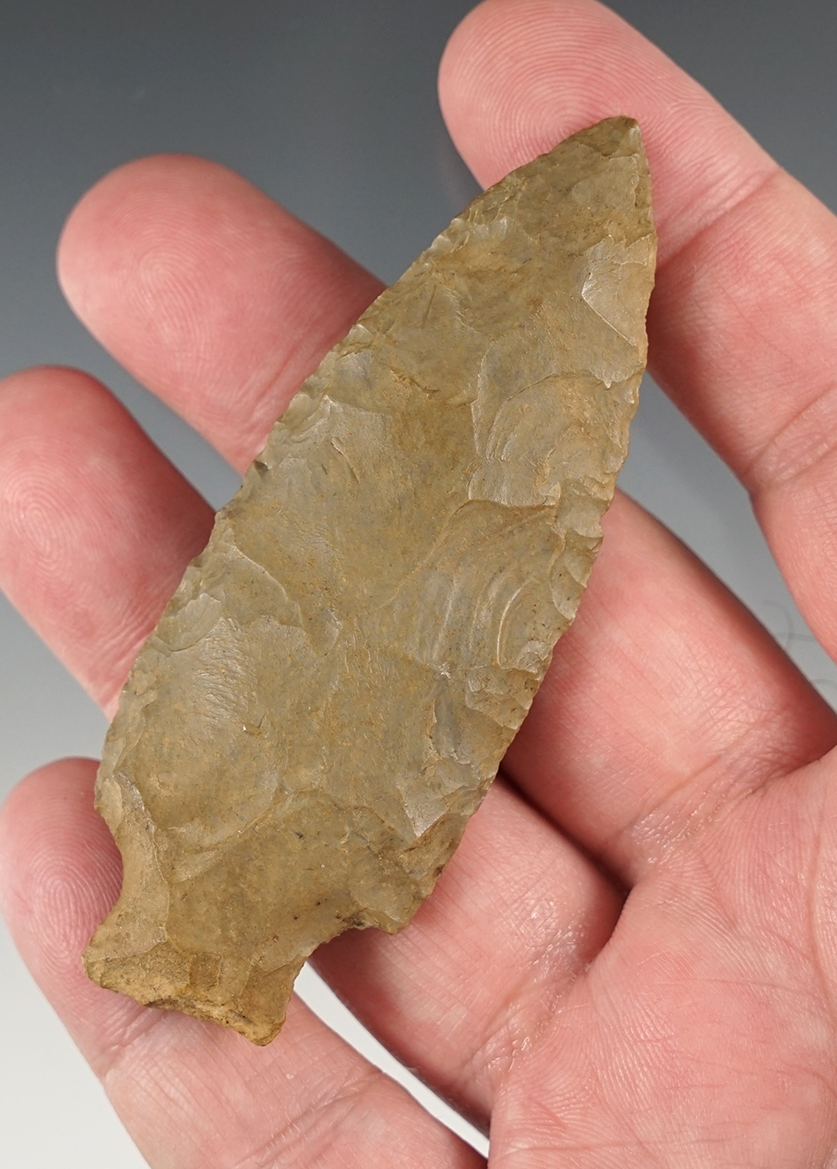 Well patinated 3 5/16" Stemmed Knife - Wisconsin.