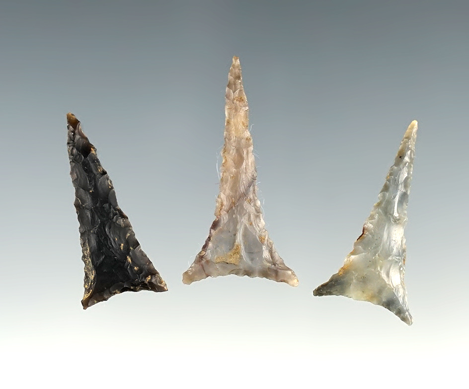 Set of 3 very fine Kentucky/Tennessee Triangle points. The largest is 1 3/8".