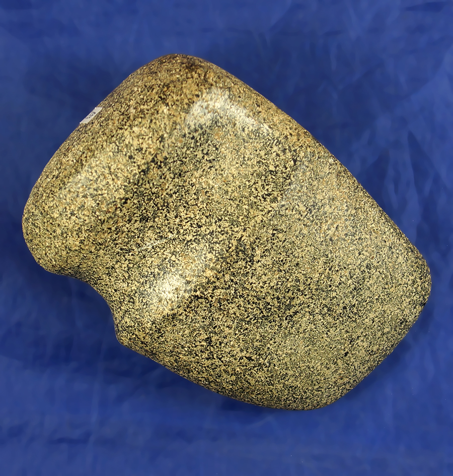 Incredible polish on this  4 1/4" Long 3/4 Grooved Axe in perfect condition. Hardin Co., Ohio.