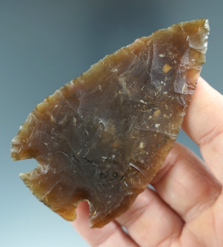 3 5/16" Beautiful Knife River Hopewell. Translucent and great workmanship. Found in Wisconsin.