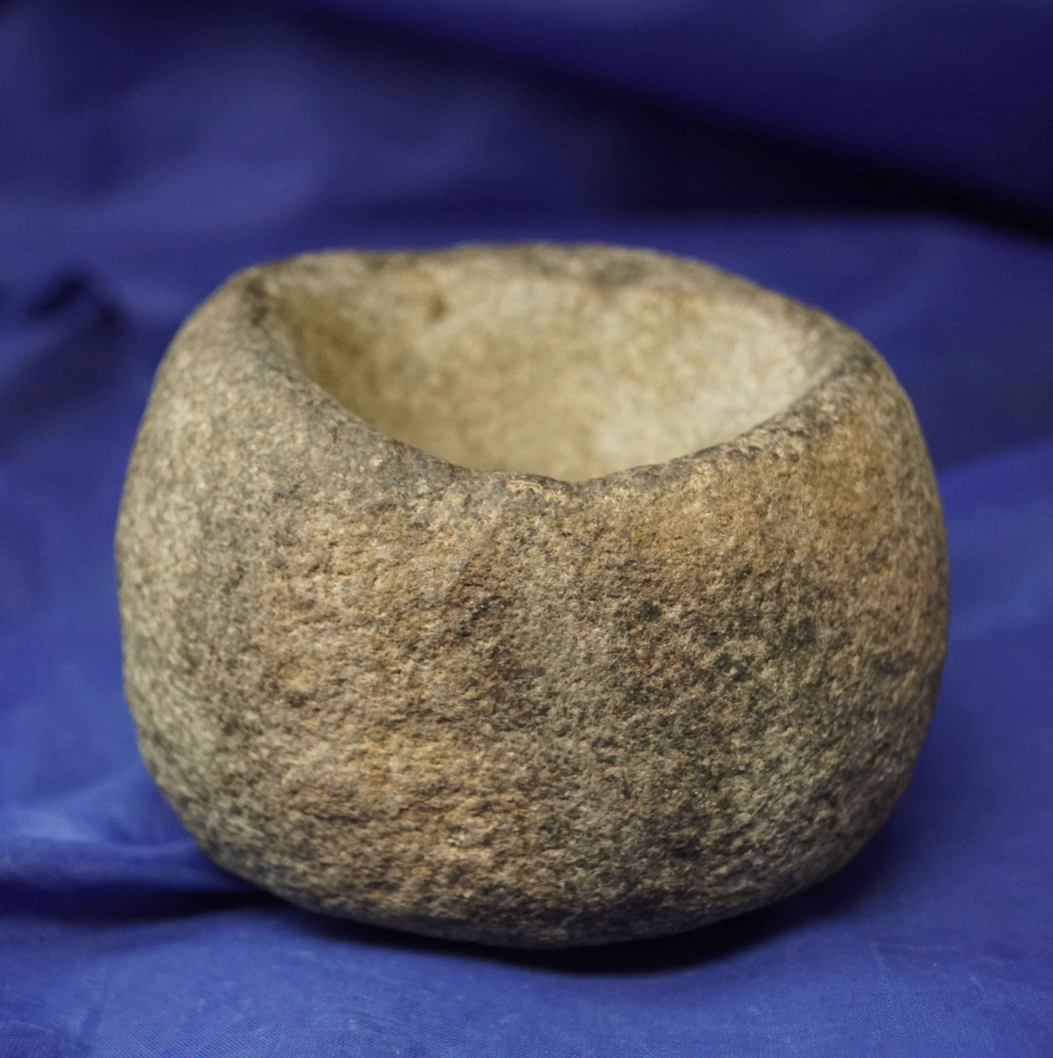 3 1/2" wide, well patinated and nicely cupped Columbia River stone bowl - Columbia River