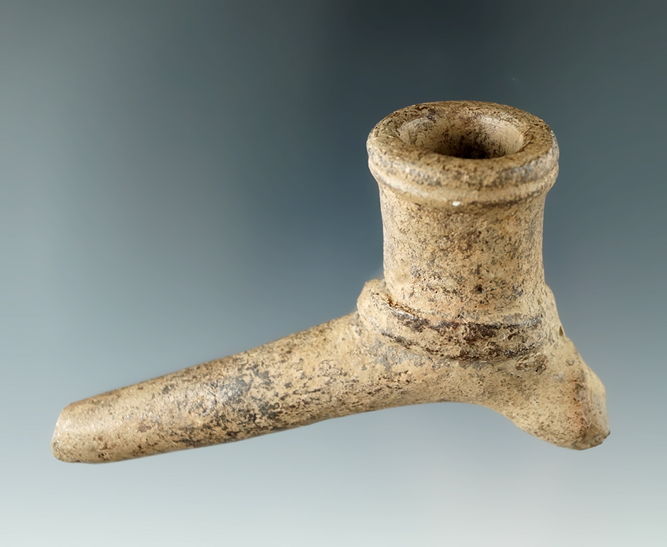 3 5/8" Uniquely styled Clay Pipe found near Toledo Ohio by Lake Erie made from clay.