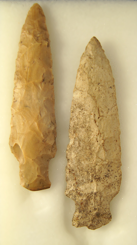 Pair of Ohio Knives, largest is 4 5/8". Ex. Francis Patten Collection.