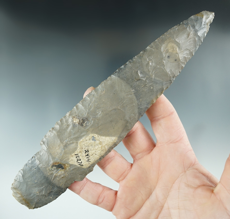 Sale highlight! 7 1/2" Alberta made from gray and blue chert. Grant Co., Wisconsin. COA's.