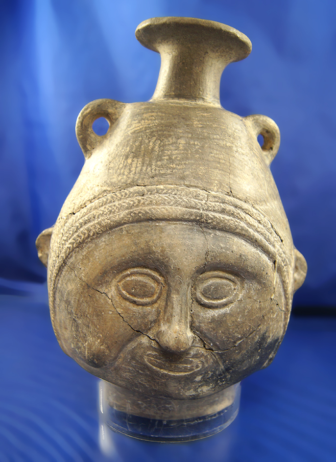8" Tall Inca Arribalo head vase that has been broken and glued. Ex-Howard Nowes, N.Y.C.
