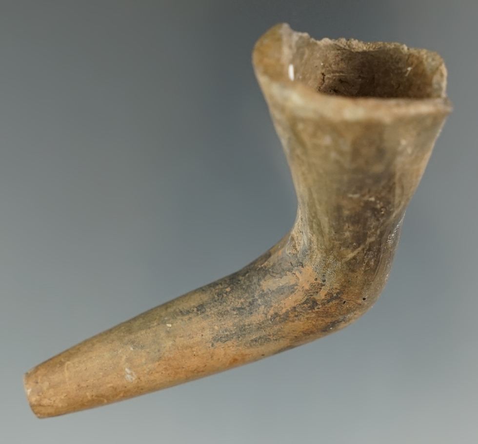2 3/4" Trumpet Pipe with restoration to elbow and a degraded bowl area. Ontario, Canada.