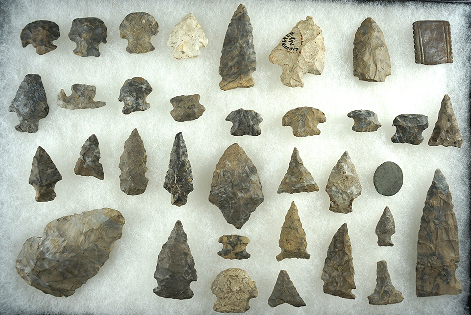 Large group of assorted points and scrapers in various conditions found in New York. Largest is 3".