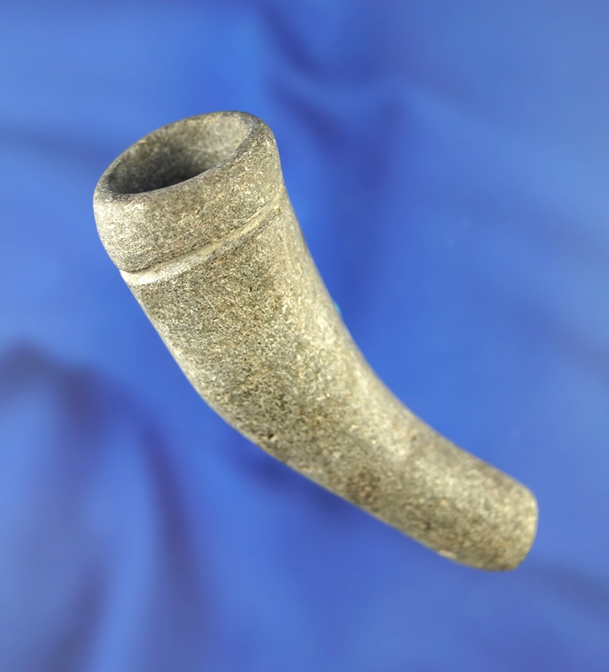 3 1/16" Obtuse Angle Pipe that is nicely made from steatite with excellent age - New Jersey.