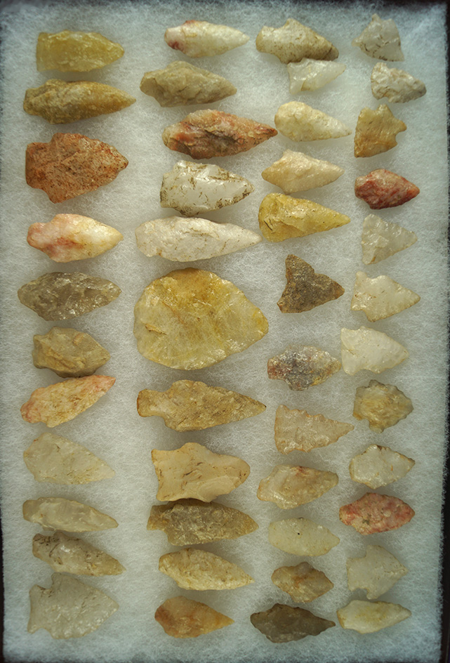 Large group of 46 flaked quartz artifacts found in New Jersey, largest is 2 1/4"