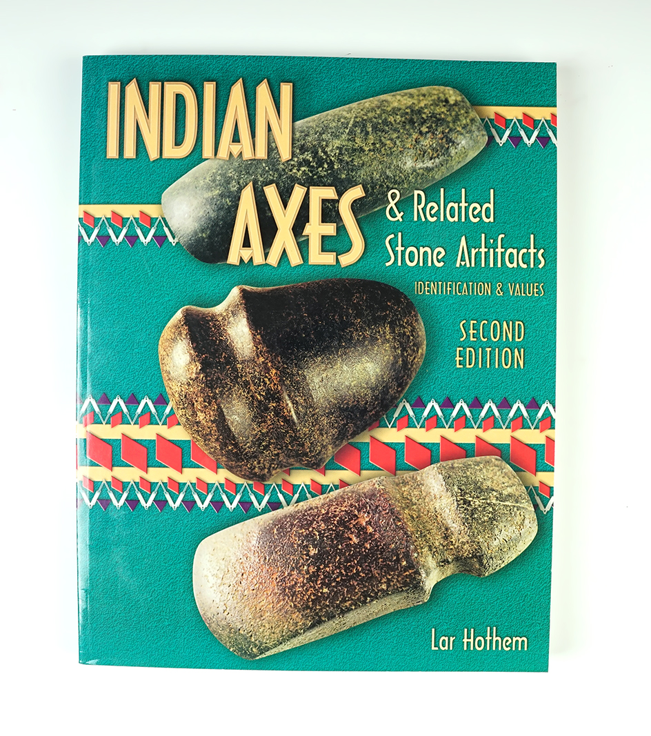 Softcover Book: "Indian Axes" 2nd edition by Lar Hothem, 2001. In excellent condition.
