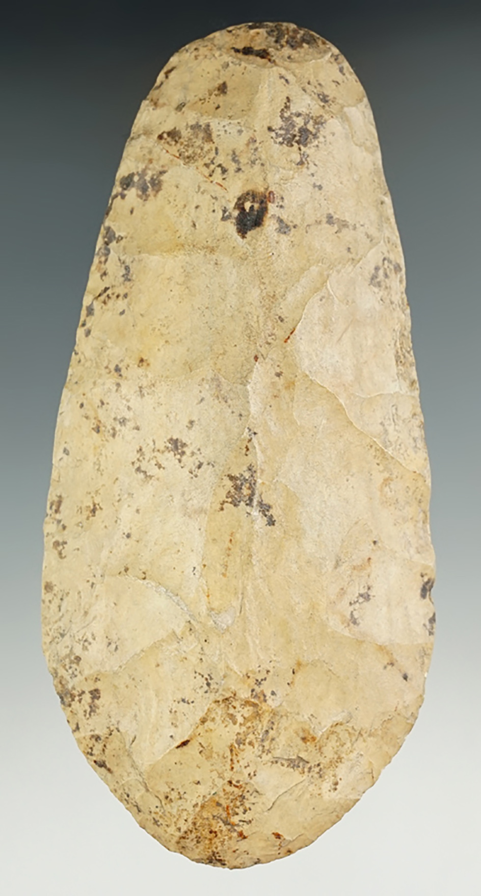 Excellent style on this 5 7/8" Flint Hoe found in Illinois.