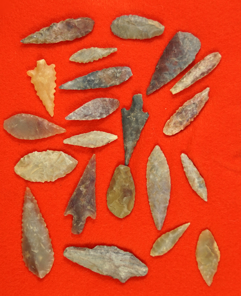 Set of approximately 20 assorted African Neolithic arrowheads found in the northern Sahara desert
