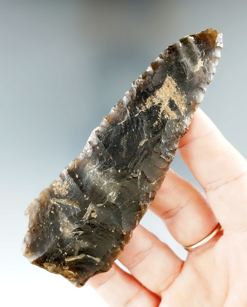 Rare style 4 1/4 diminishing stem Knife made of translucent chalcedony found in Wyoming.