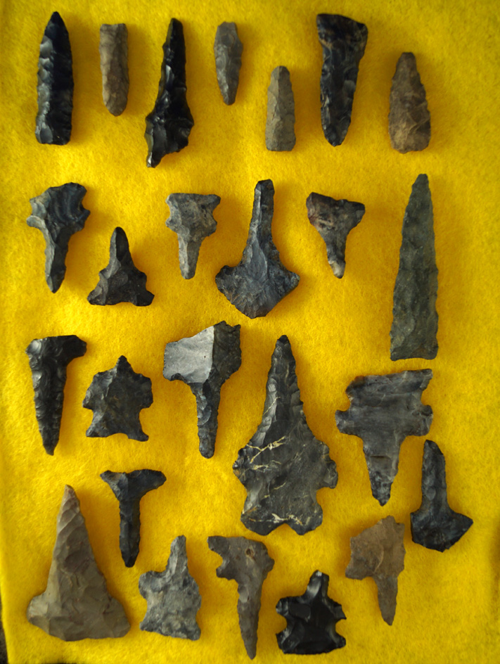 Nice group of approximately 25 assorted Flint Drills found in Michigan and Ohio.  Ex. Phil Wagle