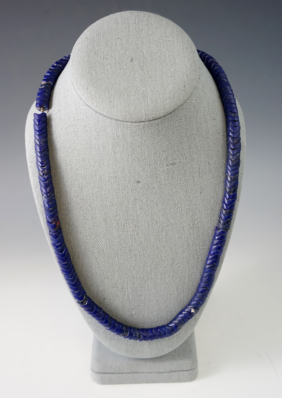 22" Czechoslovakian Bohemian molded glass interlocking snake vertebrae beads - Africa.