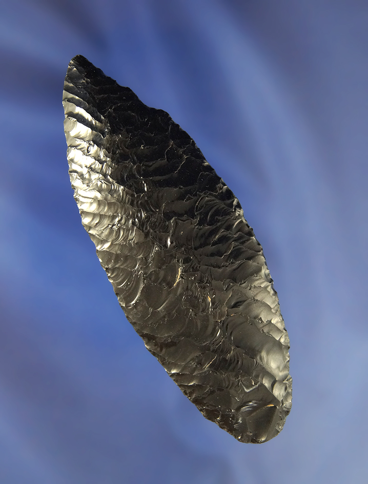 Incredible uniface flaking on this 3 3/4" Cascade found in Oregon.  Ex. Bert Holliday.