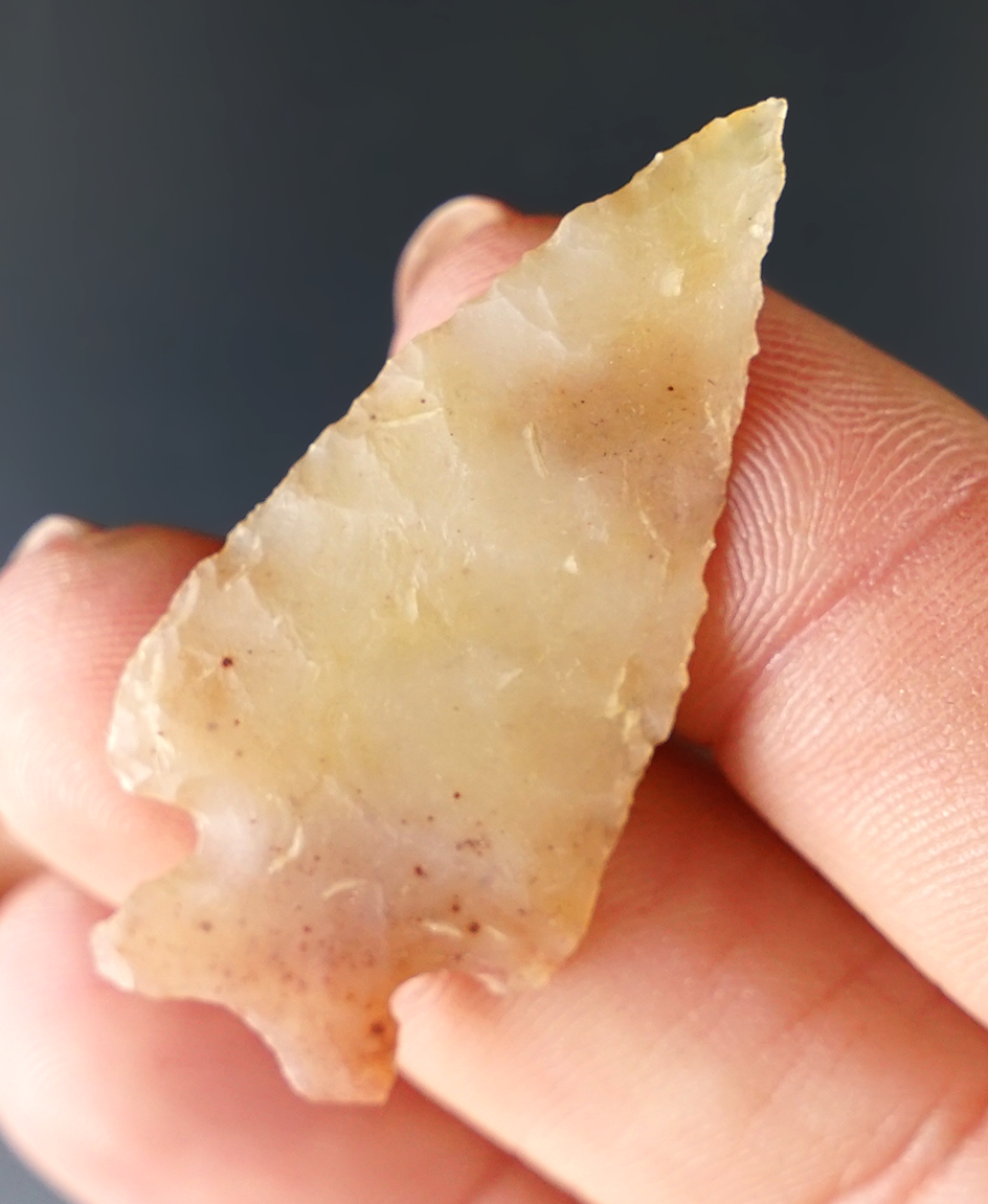 1 5/8" Cornernotch Arrow Point - nicely made off a flake of beautiful Chalcedony. New Mexico.