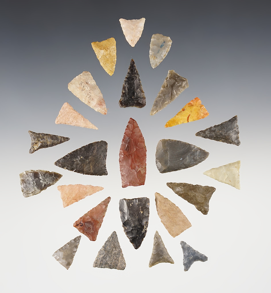 Set of 24 Triangle points found in the Kentucky/Tennessee area. The largest is 1 9/16".