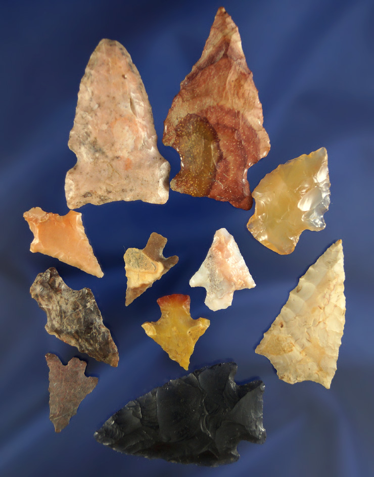 Group of 11 assorted Oregon and Washington arrowheads, largest is 2 1/8".