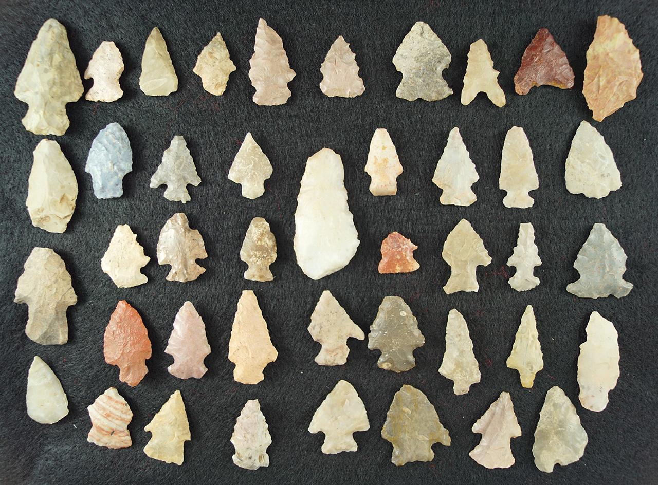 Large group of assorted New Mexico arrowheads, largest is 1 3/4".