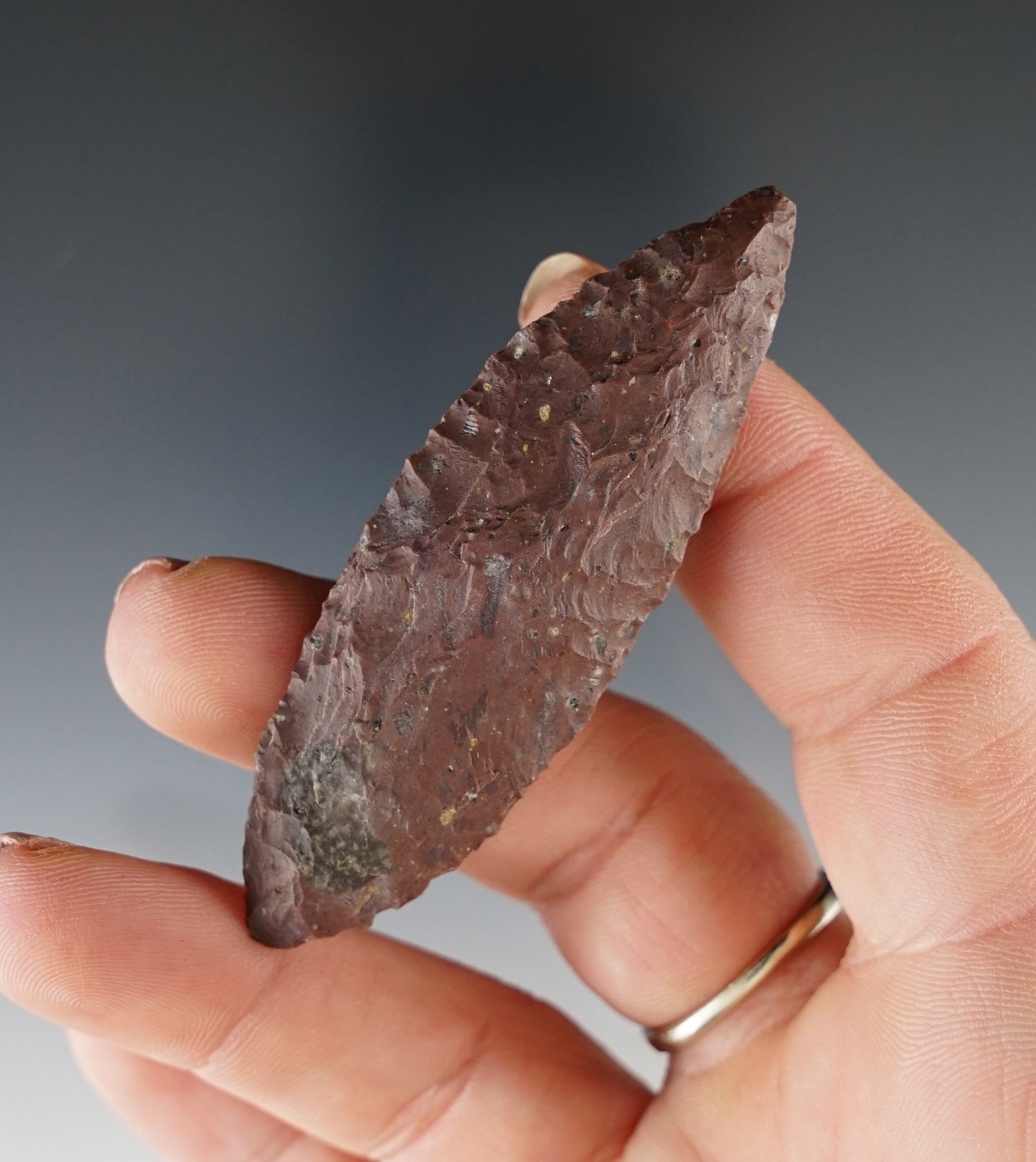 2 5/8" bi-pointed knife found in New Mexico.