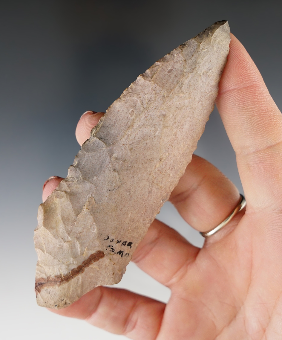 Excellent style on this 4 3/16" Adena found in Missouri.