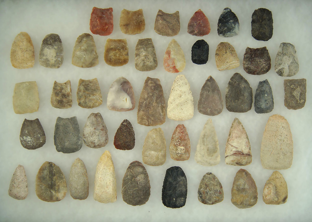 Large group of 44 well styled New Mexico Thumb Scrapers, largest is 1 5/8".