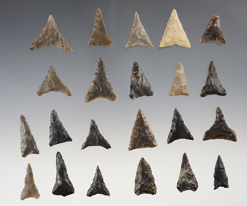 Set of 22 Triangle Points found in the Kentucky/Tennessee area. The largest is 1 1/16".