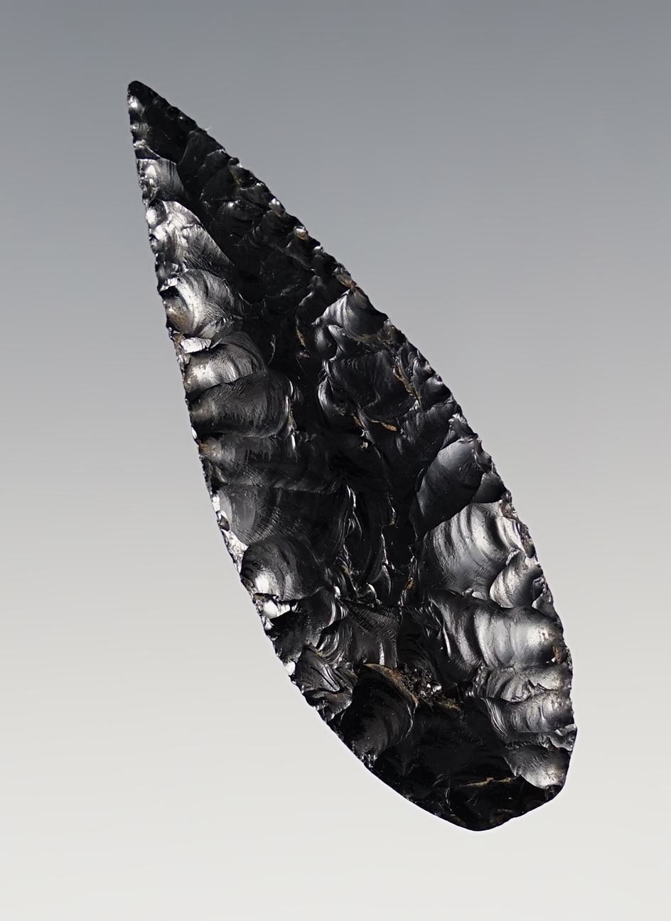 Great flaking and style on this 2 1/4" Cascade made from Obsidian.  Southern Oregon.