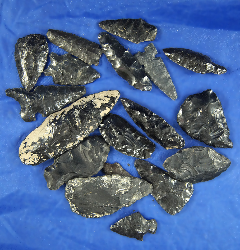 Group of 18 assorted Obsidian artifacts found in Oregon, largest is 3 1/2".