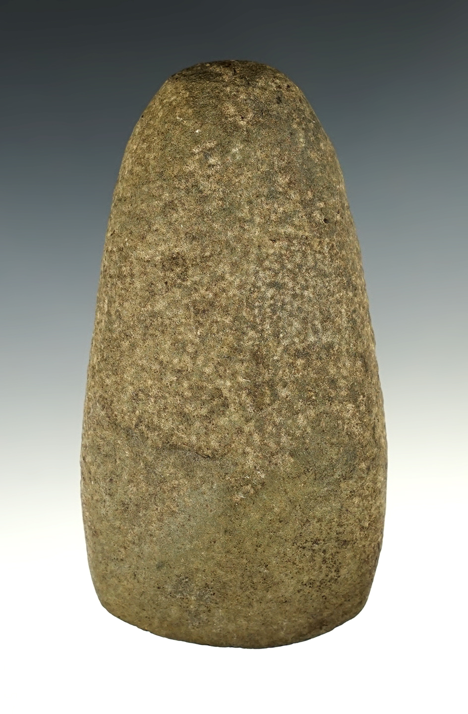 4 5/8" Celt in nice condition. Found in Illinois.