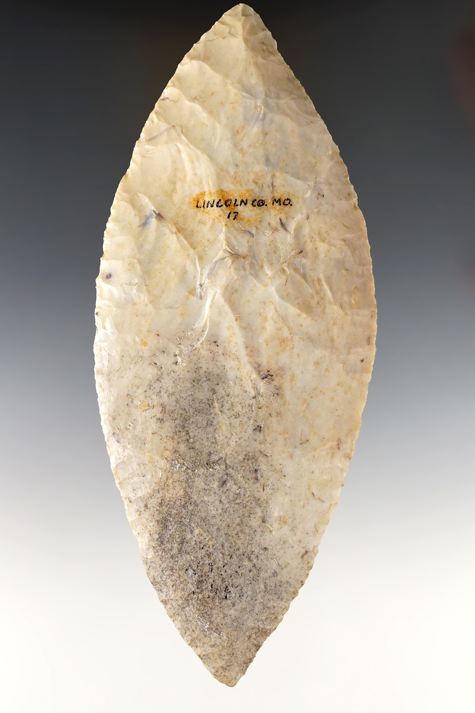 Ex. Museum!  6 1/4" Adena Blade that is thin and well flaked. Found in Lincoln Co., Missouri. 