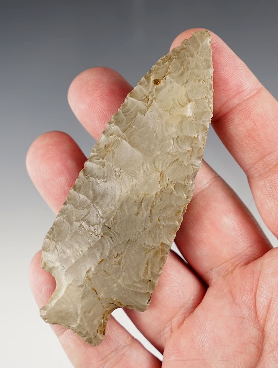 3 15/16" Heavy Duty that is very well flaked from hornstone. Found in Bartholomew Co., Indiana. 