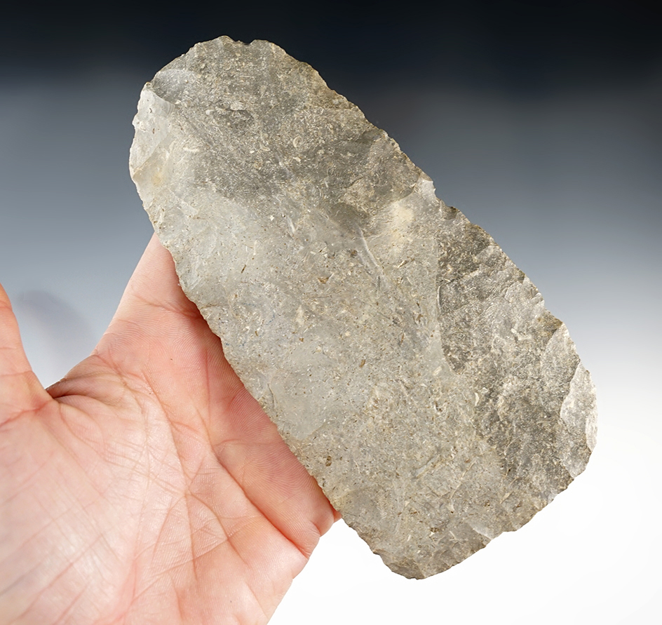 Thin and very well styled 5 3/4" Blade made from Florence Chert. Found in Osceola, Missouri.