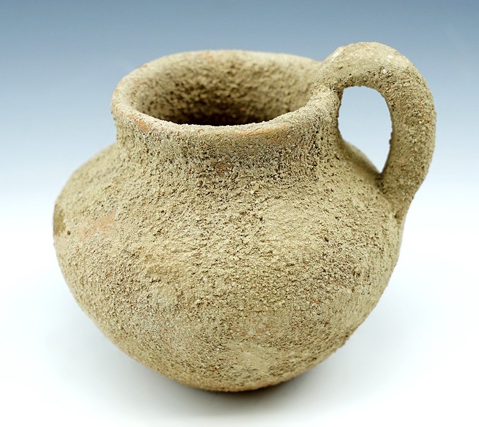 3 3/4" Old World Pottery Vessel in very nice condition.