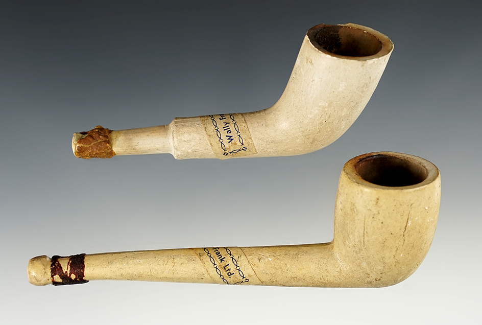 Pair of Old Tavern Pipes made by Wally Frank Company, in nice condition.
