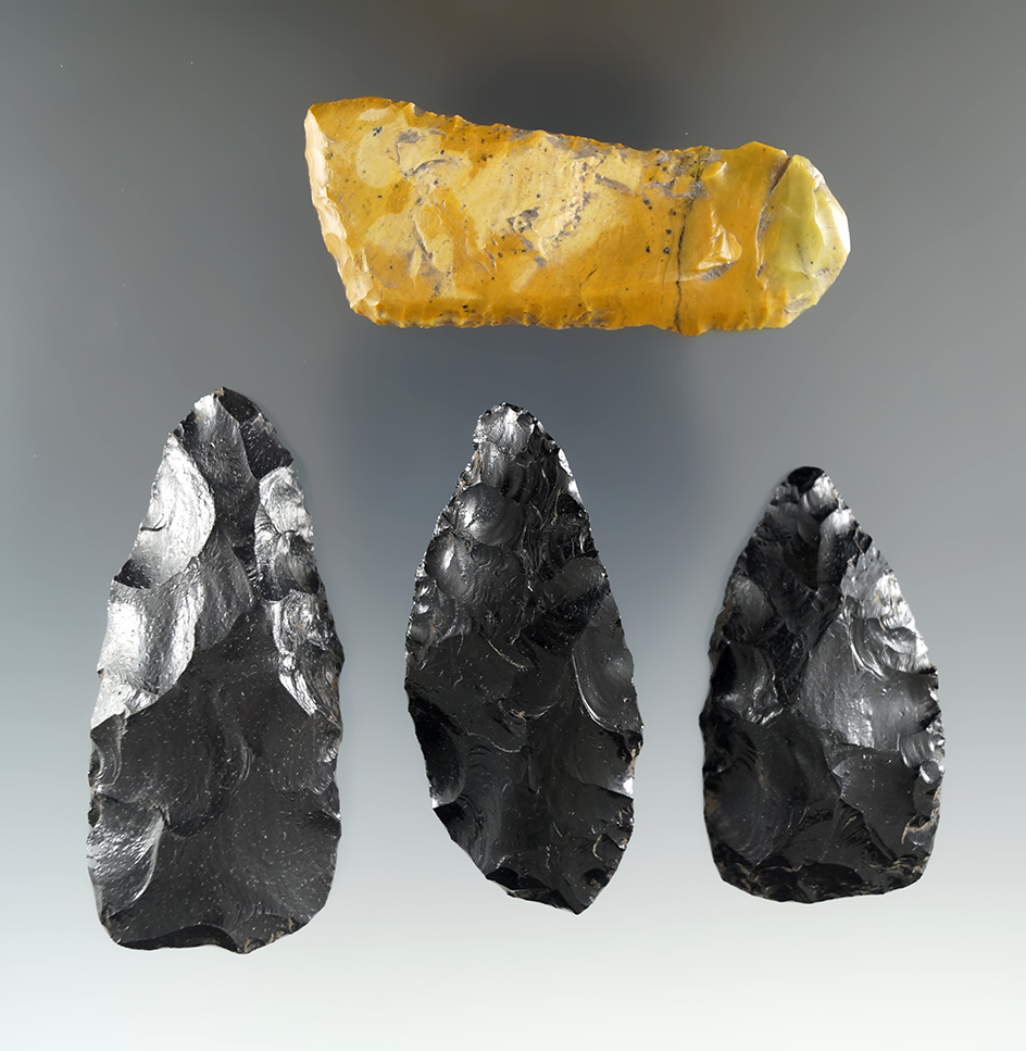 Set of four knives found in Twin Falls Co., Idaho, largest is 2 3/8". One is a Uniface Knife.