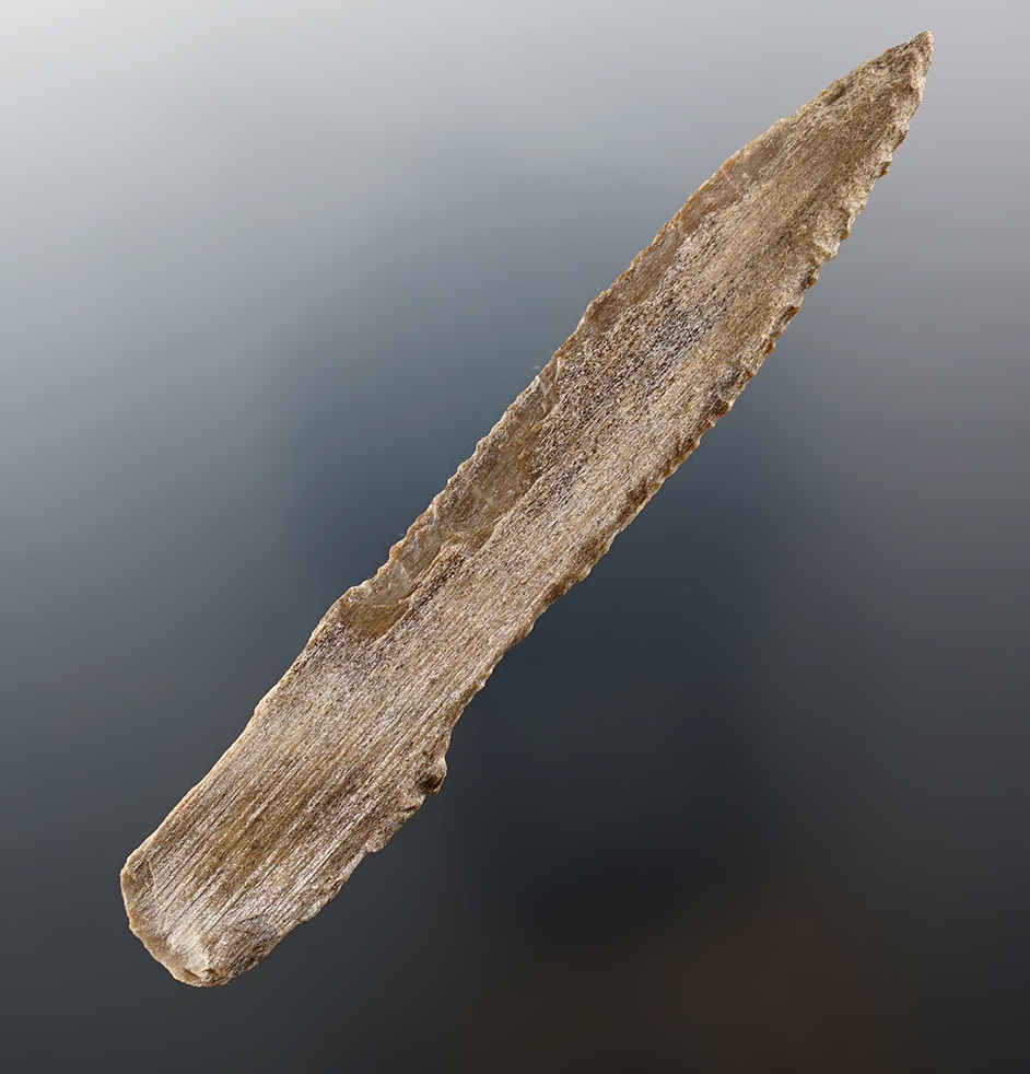 4 7/16" Petrified Wood Knife found by Norma Berg near the Columbia River. Bennett COO. 