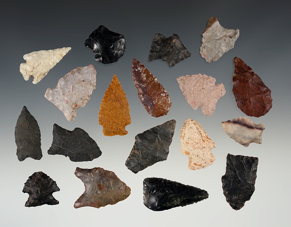 Set of 18 New Mexico points in good condition. The largest is 1 1/2".