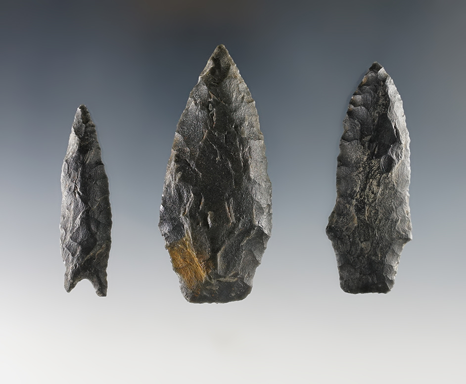 Set of 3 well made points found in Modoc Co., California. The largest is 3 1/8".