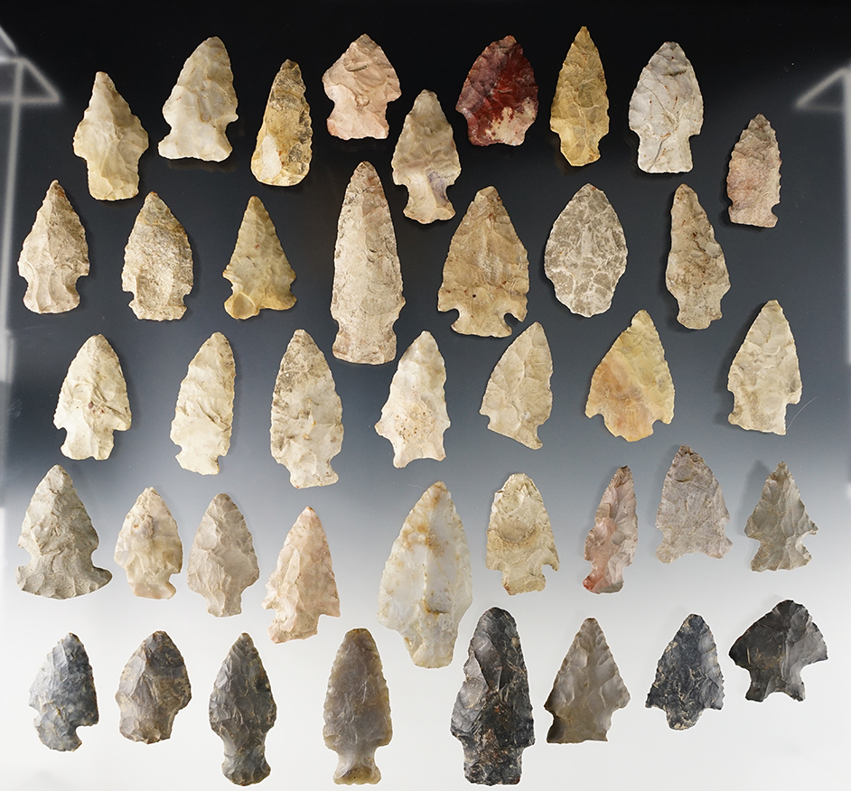 Set of 40 common Indiana points. The largest is 2 1/4".