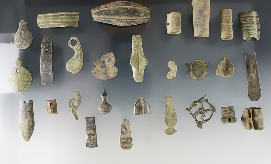 Set of assorted Gun Parts. White Springs, Geneva, New York. The largest is 2 1/4".